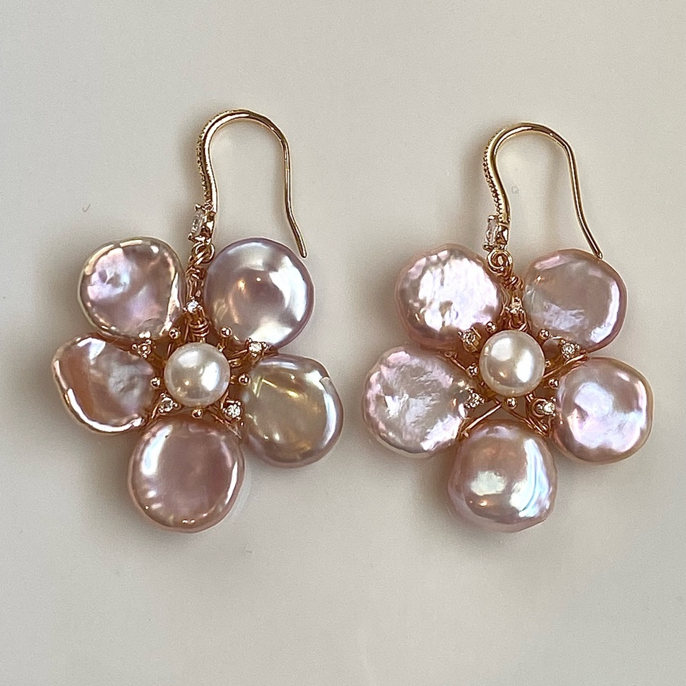 E91-Handmade Sakura Pink Petal Pearl Flower Earring